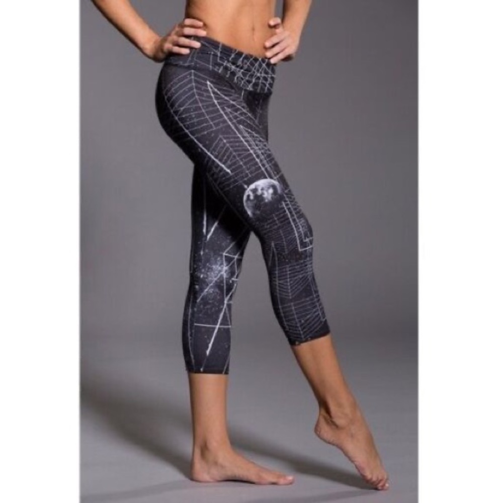 ONZIE Hot Yoga Crop Pants